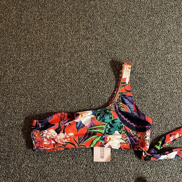 Missguided Women’s Bathing Suit - Picture 3 of 6